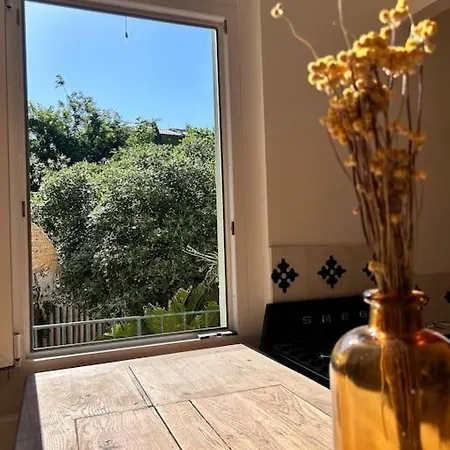 Maison Atypique Au Coeur De Montpellier, Cours Et Parking Holiday home