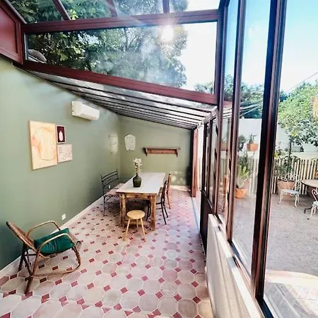 Maison Atypique Au Coeur De Montpellier, Cours Et Parking Montpellier